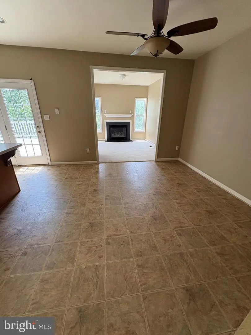 10325 Lantern Ln, Hagerstown, MD 21740 - #3