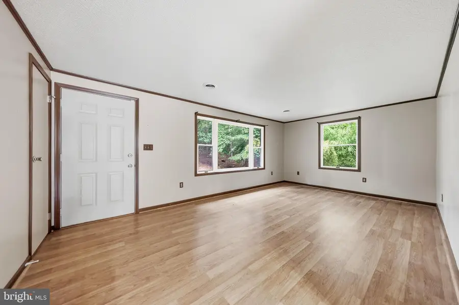 1335 Brown Rd, Knoxville, MD 21758 - #3