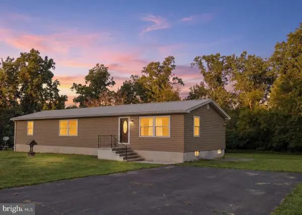 22314 Pondsville Rd, SMITHSBURG, MD 21783