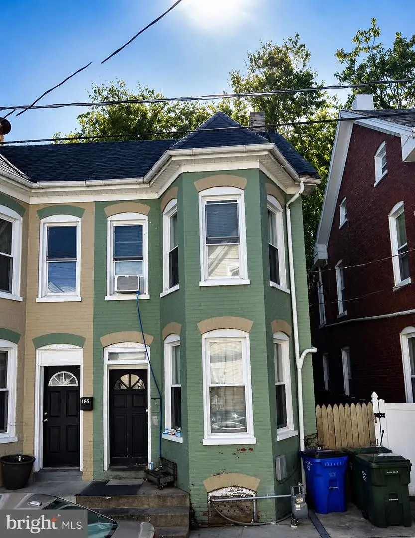 13 E Lee St, Hagerstown, MD 21740 - #1