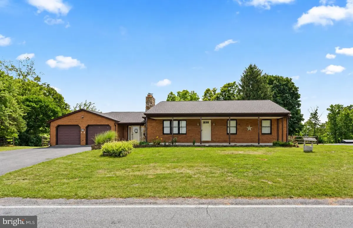 14435 White Oak Rdg, Hancock, MD 21750 - #1