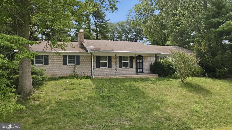 11911 Sycamore Dr, Hagerstown, MD 21742 - #3