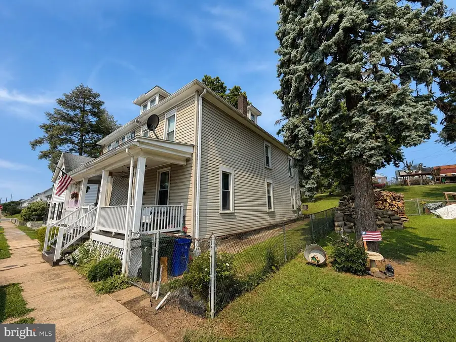 835 Chestnut St, Hagerstown, MD 21740 - #2