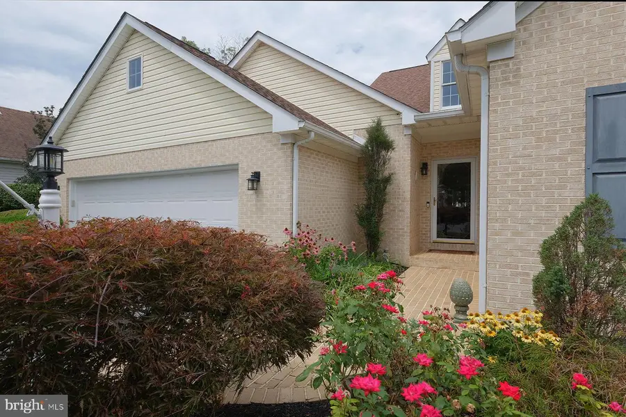 18806 Dover Dr, Hagerstown, MD 21742 - #2
