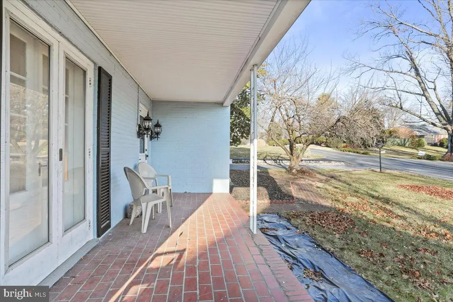 19011 Orchard Terrace Rd, Hagerstown, MD 21742 - #3