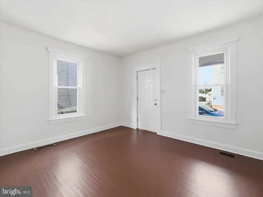 204 N Cannon Ave, Hagerstown, MD 21740 - #2