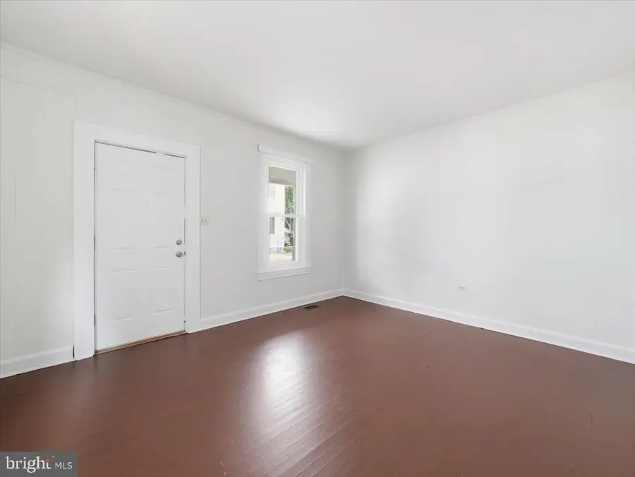 204 N Cannon Ave, Hagerstown, MD 21740 - #3
