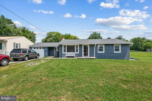 12331 Walnut Pt W, HAGERSTOWN, MD 21740