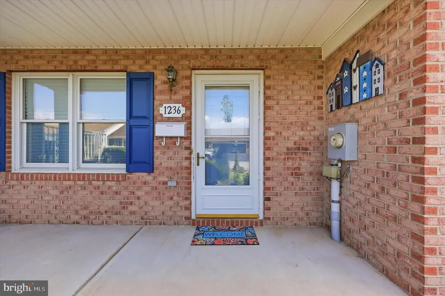 1236 Grand Legacy Dr, Hagerstown, MD 21740 - #2