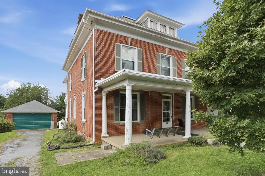 16 N Maple Ave, Smithsburg, MD 21783 - #2