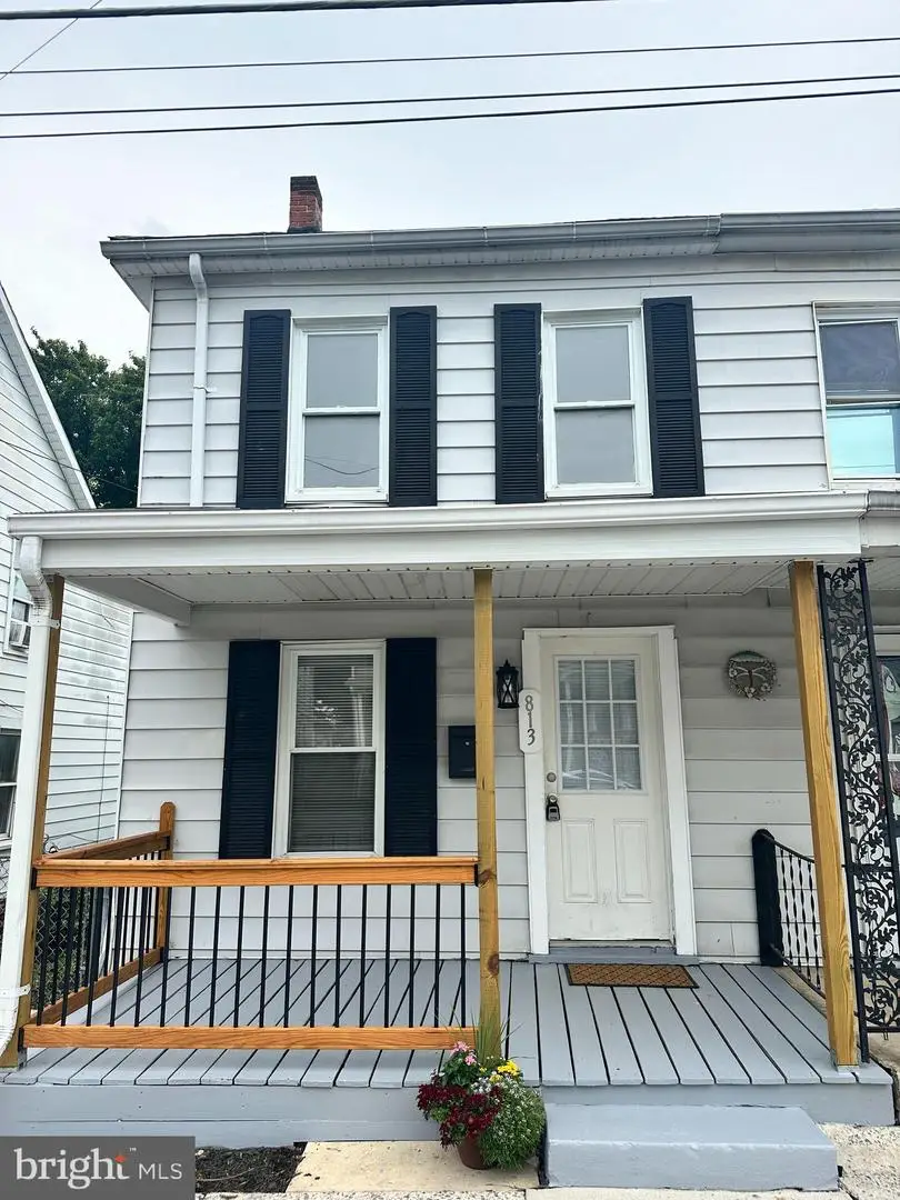 813 Dale St, Hagerstown, MD 21740 - #1