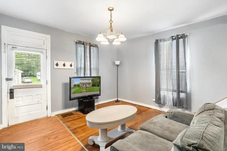 92 Park Ave, Hagerstown, MD 21740 - #3