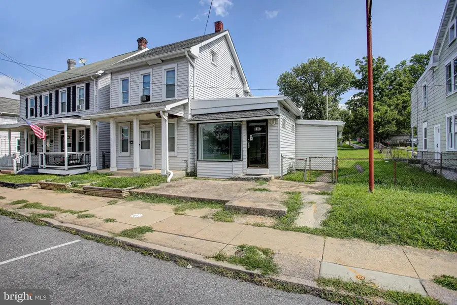 818 Salem Ave, Hagerstown, MD 21740 - #3