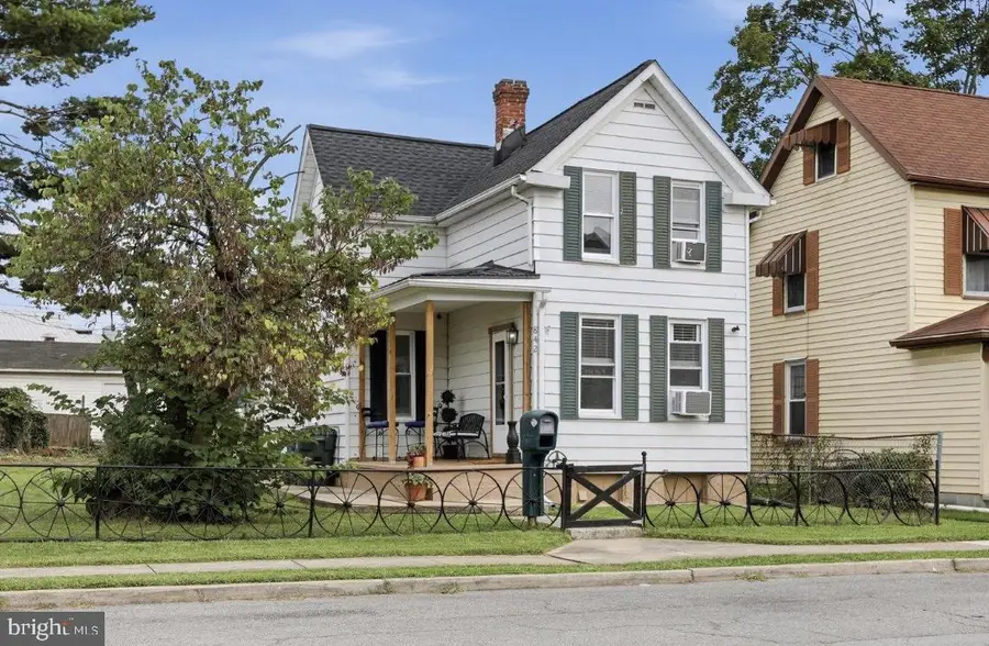 842 Spruce St, Hagerstown, MD 21740 - #2