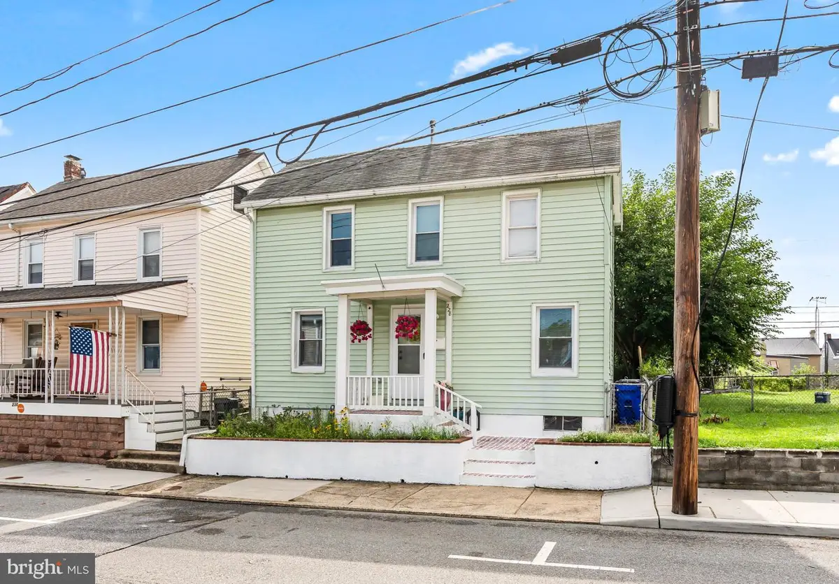 228 Winter St, Hagerstown, MD 21740 - #1