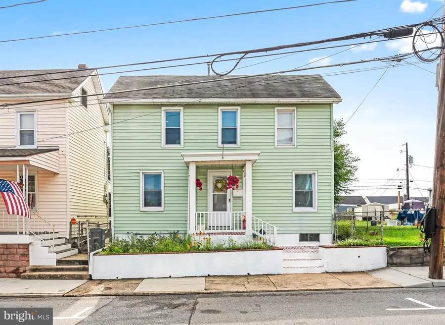 228 Winter St, Hagerstown, MD 21740 - #2