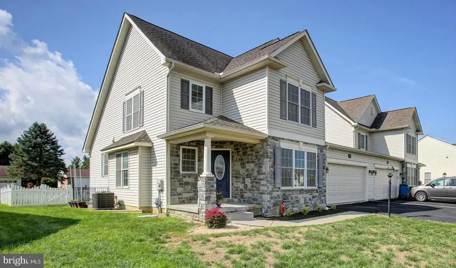 17927 Constitution Cir, Hagerstown, MD 21740 - #2