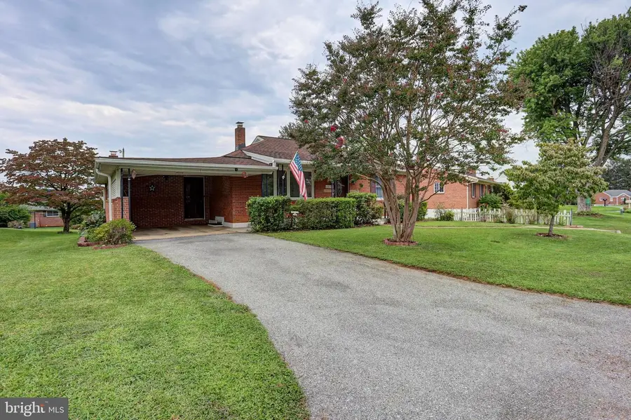 2239 Beverly Dr, Hagerstown, MD 21740 - #2