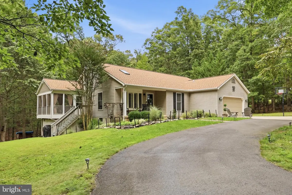 18664 Rivergate Rd, Keedysville, MD 21756 - #1