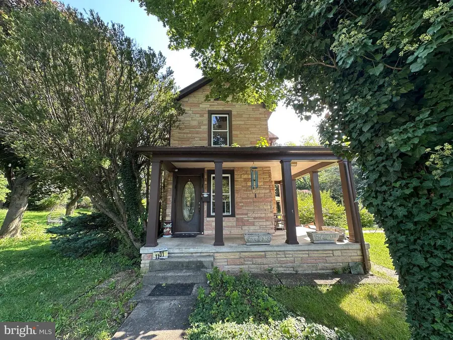 11319 Marbern Rd, Hagerstown, MD 21740 - #2