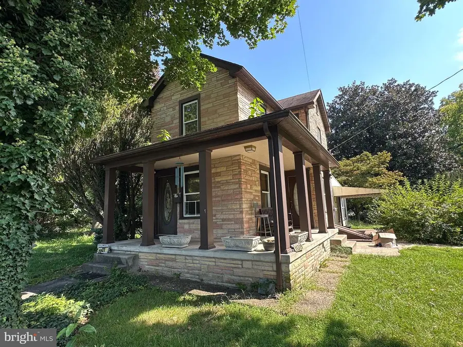 11319 Marbern Rd, Hagerstown, MD 21740 - #3