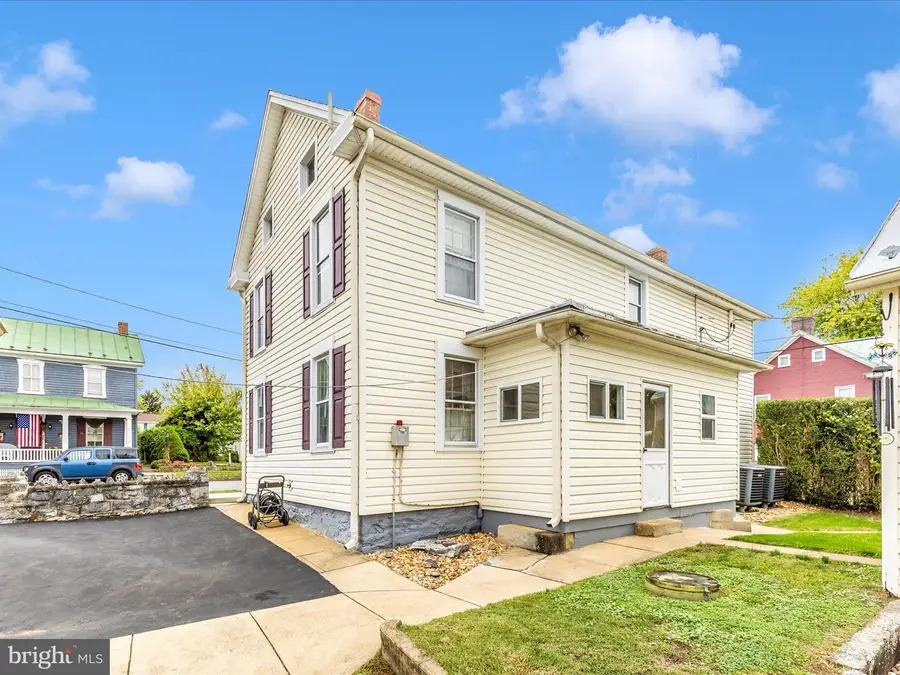 201 S Mechanic St, Sharpsburg, MD 21782 - #3