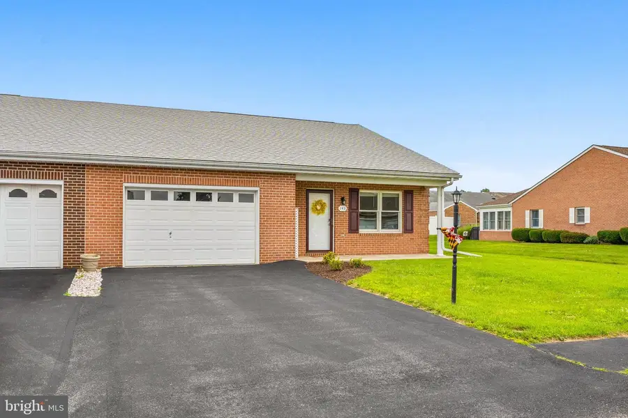 143 Buttercup Dr, Hagerstown, MD 21740 - #2