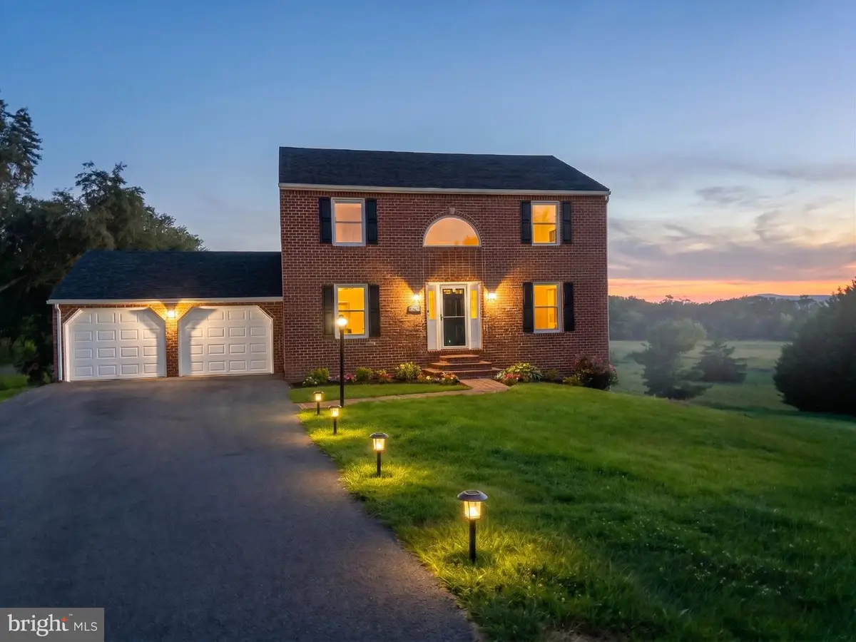 13902 Pontius Ln, Hagerstown, MD 21740 - #1