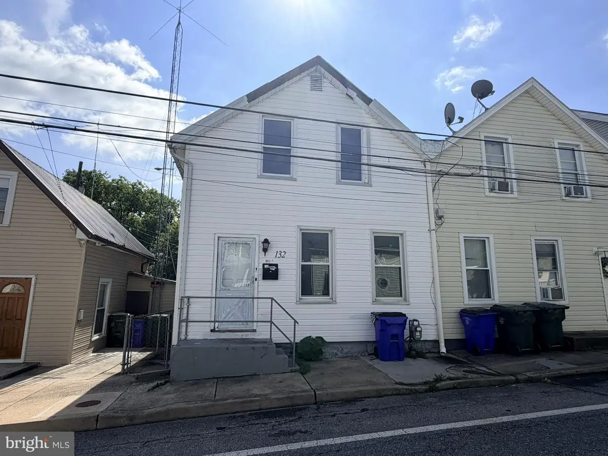 132 High St, Hagerstown, MD 21740 - #1