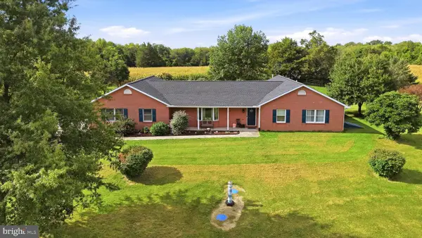 17217 Lappans Rd, HAGERSTOWN, MD 21740