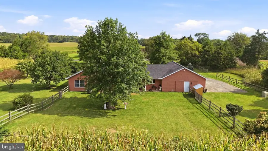 17217 Lappans Rd, Hagerstown, MD 21740 - #2
