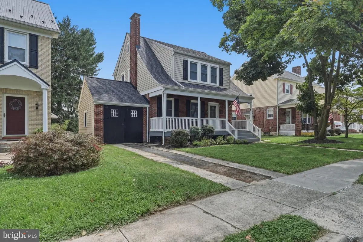 224 E Irvin Ave, Hagerstown, MD 21742 - #1