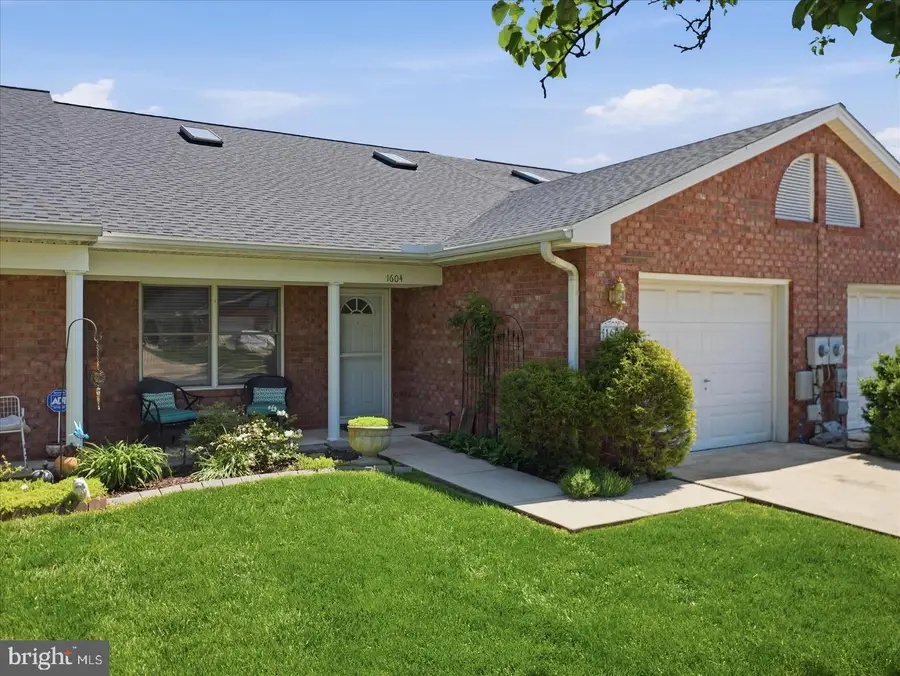 1604 Langley Dr, Hagerstown, MD 21740 - #3