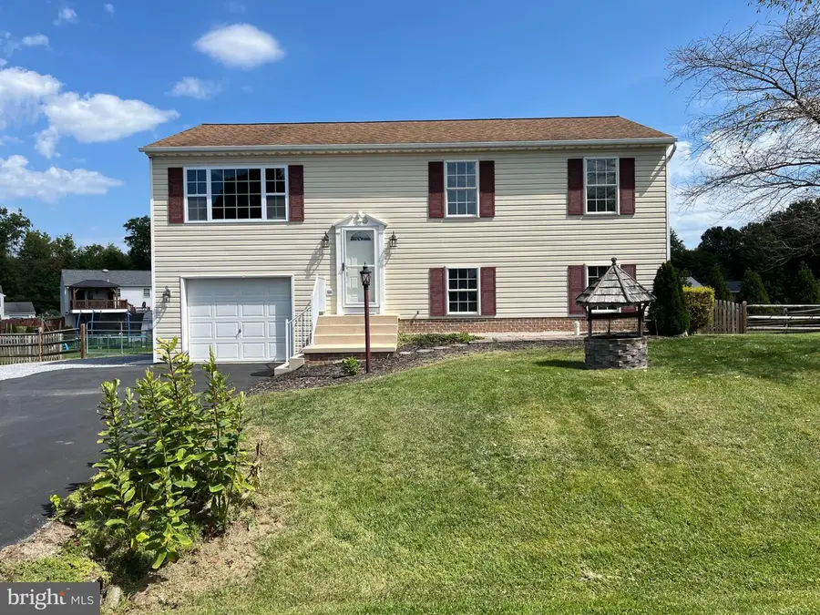 15932 Hibiscus Dr, Hagerstown, MD 21740 - #2