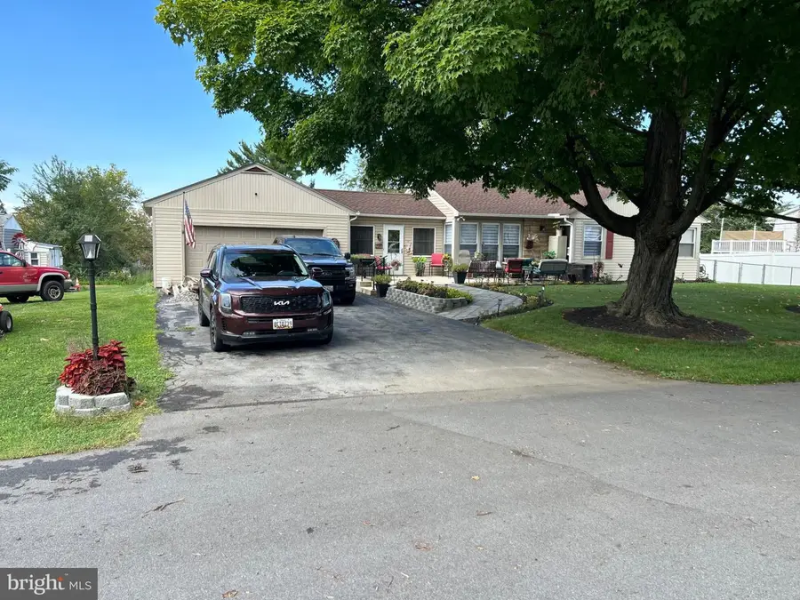357 Daycotah Ave, Hagerstown, MD 21740 - #2