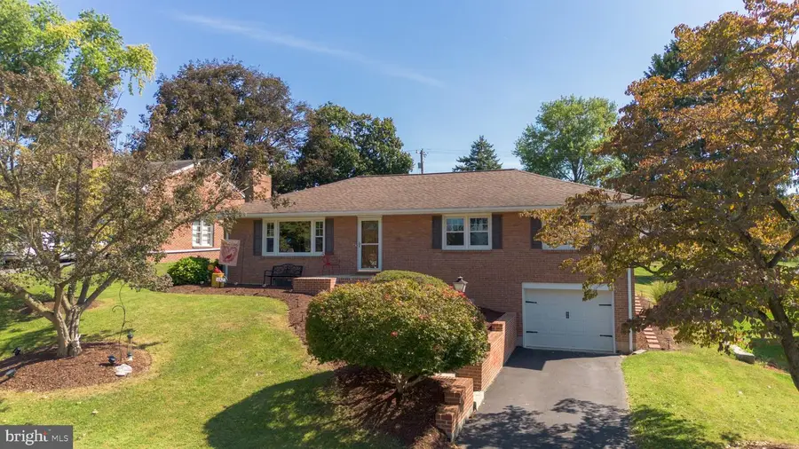 16821 Hampton Rd, Williamsport, MD 21795 - #2