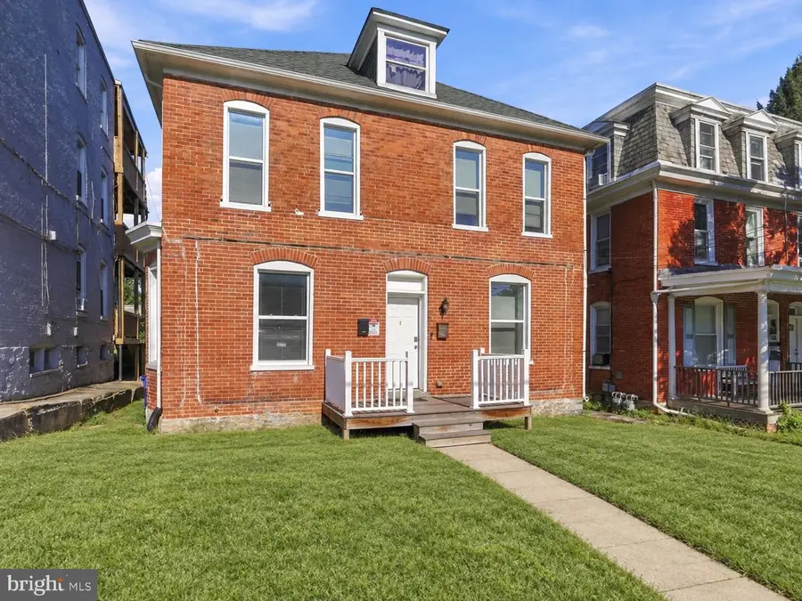 329 Summit Ave, Hagerstown, MD 21740 - #2
