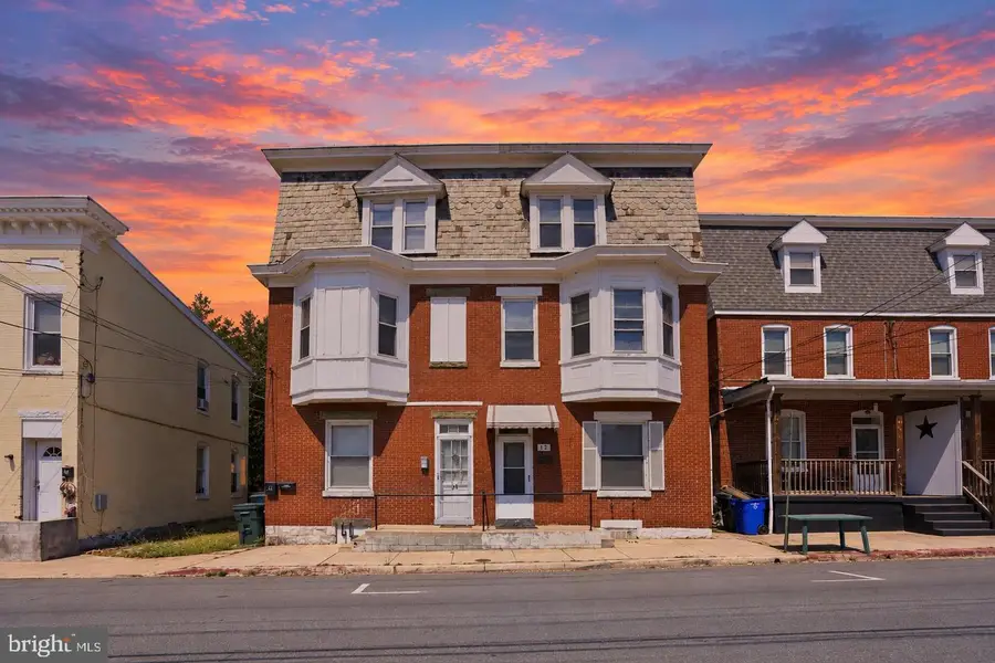 13 Winter St, Hagerstown, MD 21740 - #2
