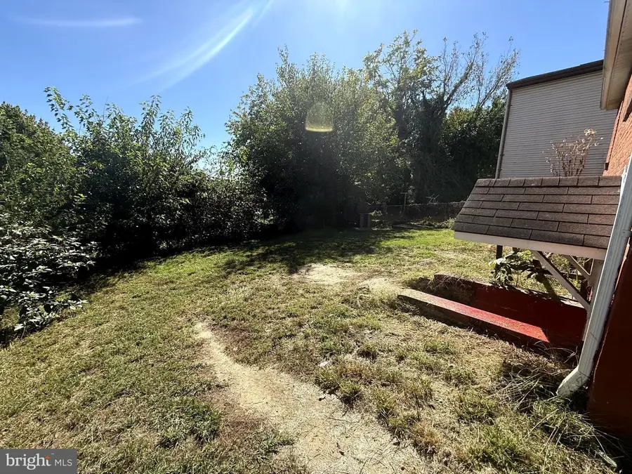 122 N Mont Valla Ave, Hagerstown, MD 21740 - #3