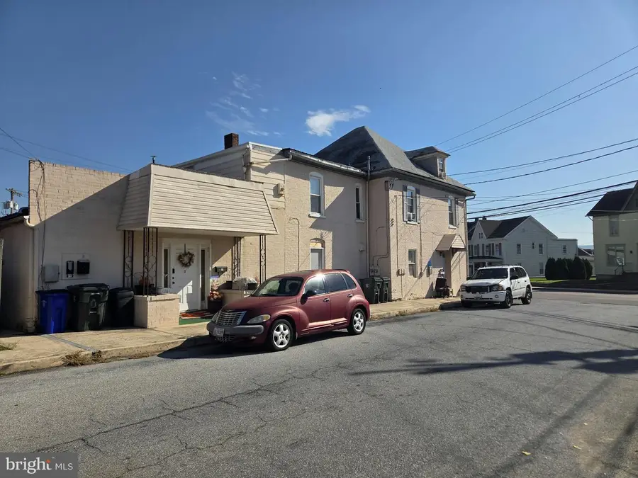 715 Potomac Ave, Hagerstown, MD 21740 - #2