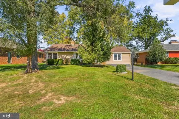 18720 Rolling Rd, Hagerstown, MD 21742 - #2