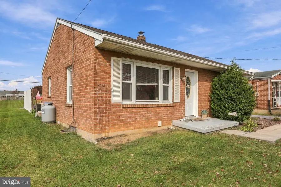 241 E Potomac St, Williamsport, MD 21795 - #3
