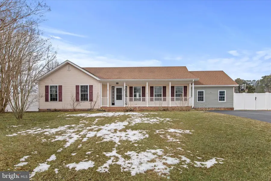 310 Autumn Ridge Dr, Hebron, MD 21830 - #2