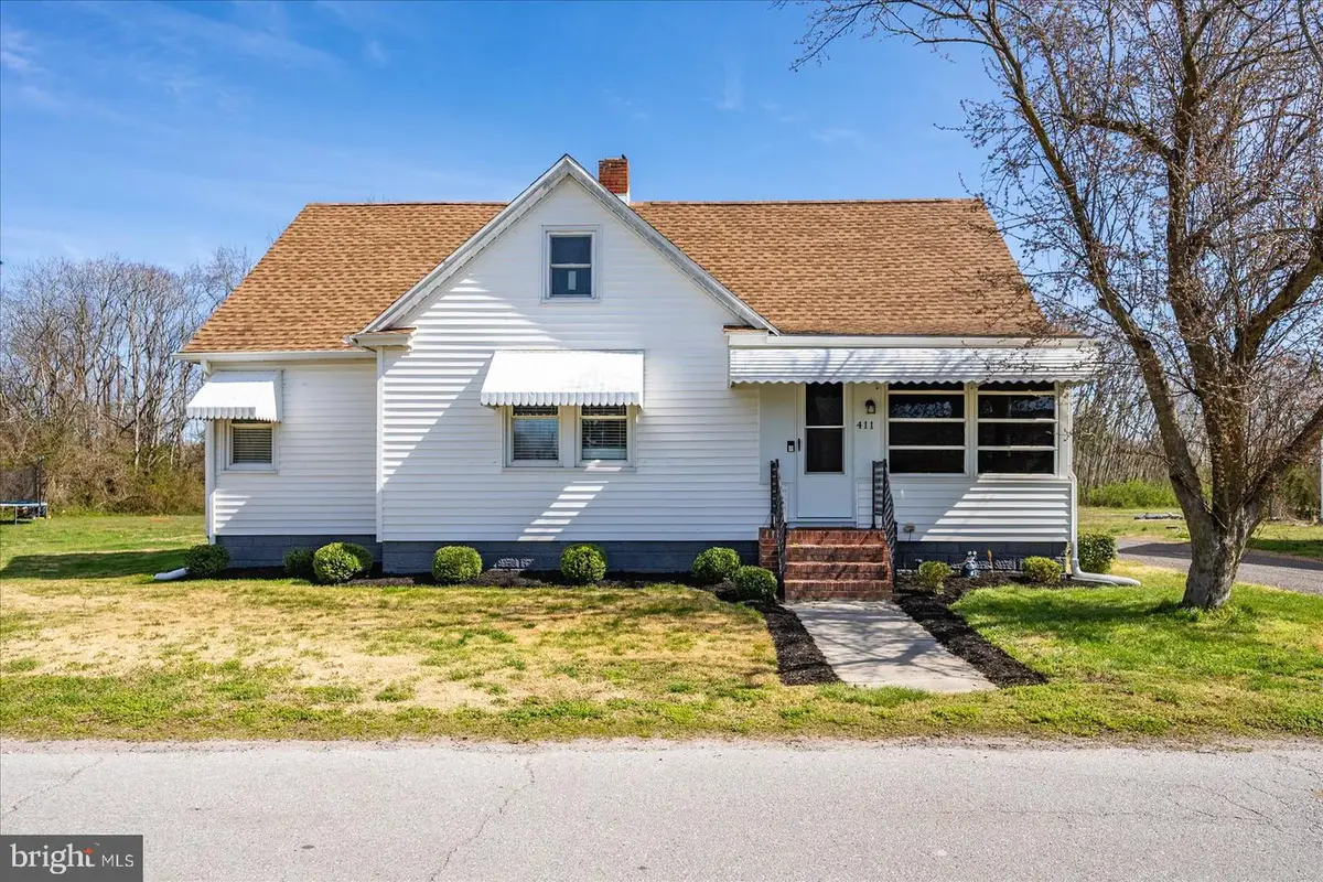 411 E Walnut St, Hebron, MD 21830 - #1