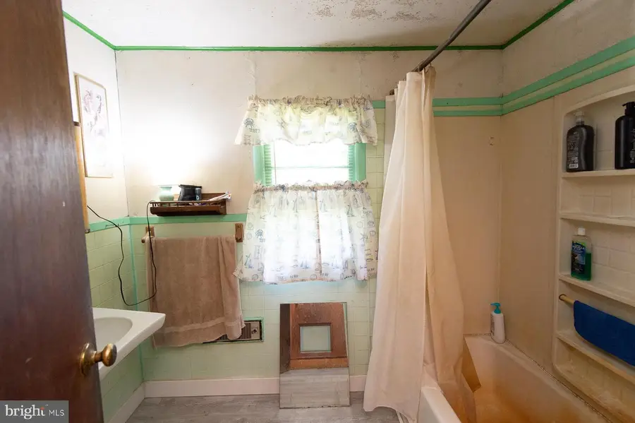 111 School St, Mardela Springs, MD 21837 - #3