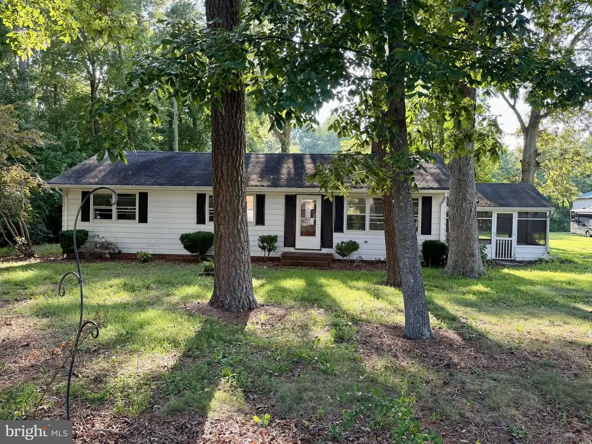 6682 Quercus Dr, Hebron, MD 21830 - #1