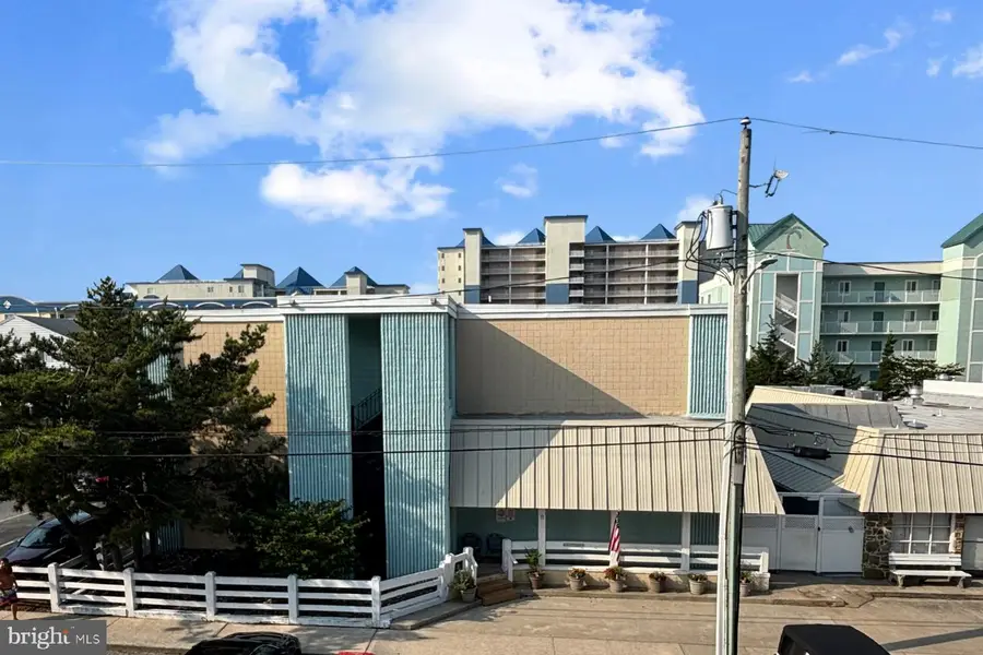 11 62nd St #205, Ocean City, MD 21842 - #2
