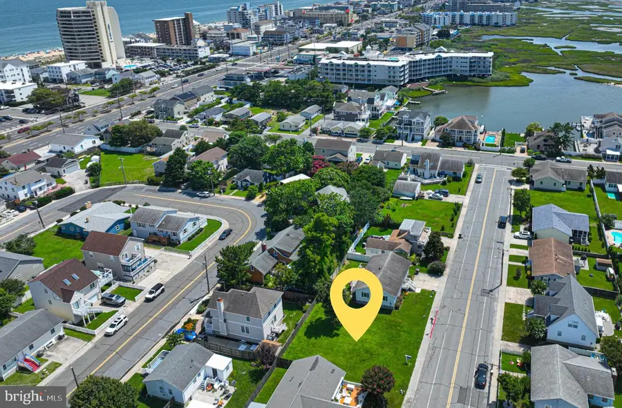 8810 Mediterranean Dr, Ocean City, MD 21842 - #3