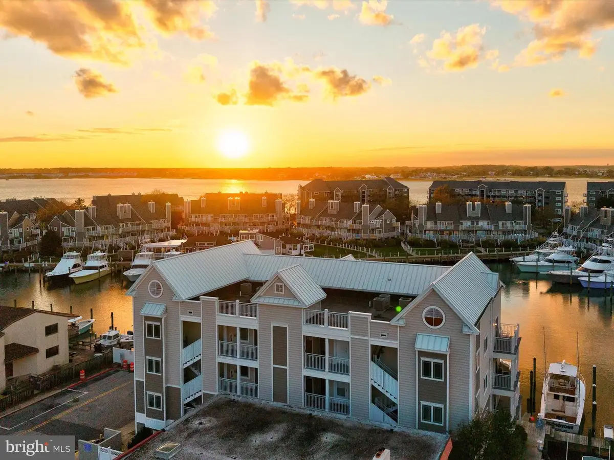 310 13th St #302, Ocean City, MD 21842 - Image #1