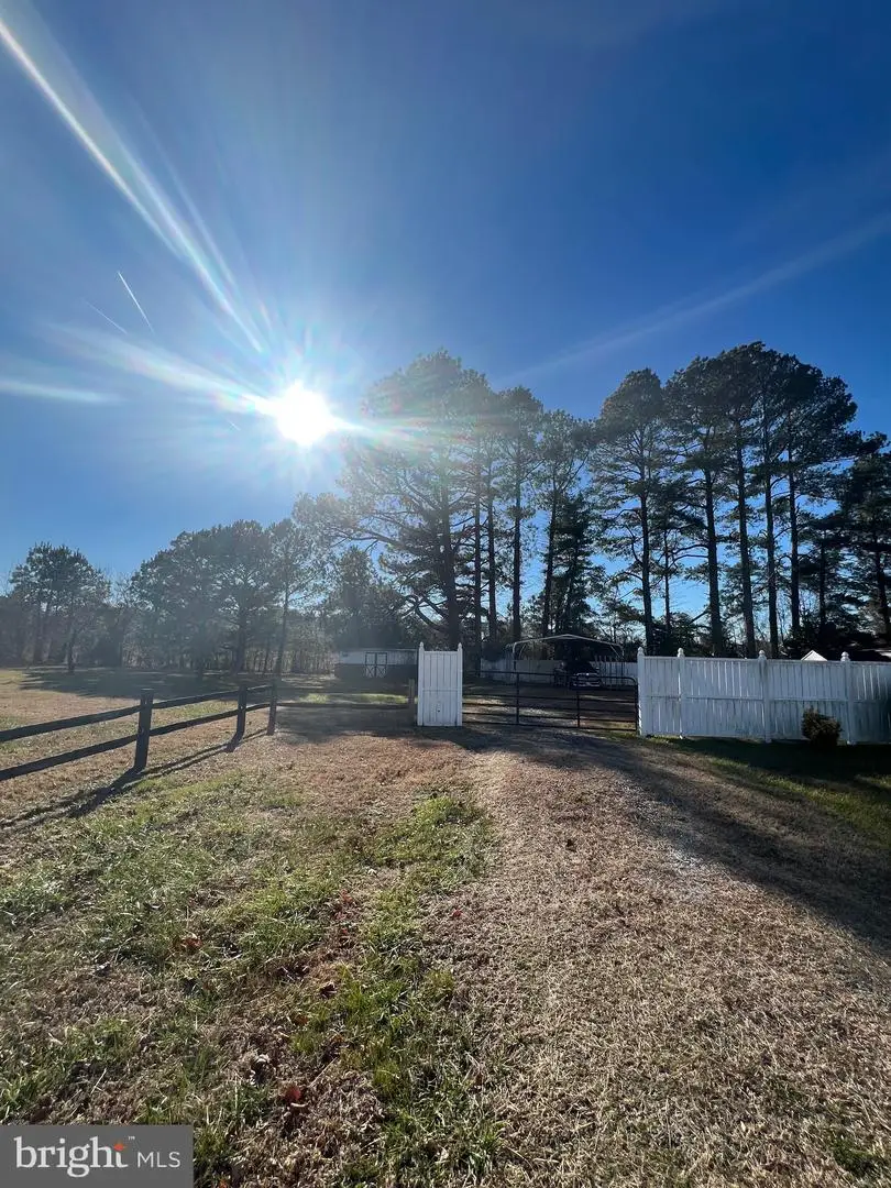 1002 Laurel St, Pocomoke City, MD 21851 - #3